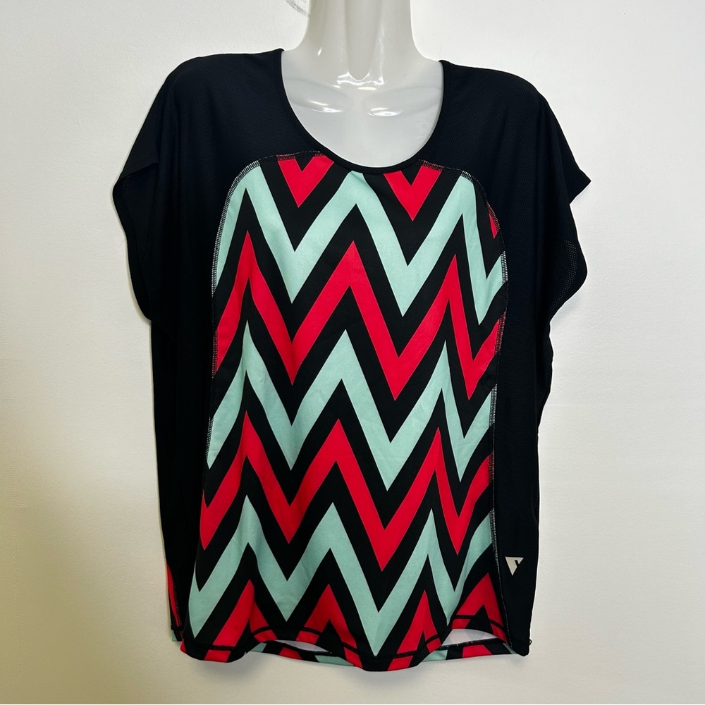 ◾️3/$25 Y.A.S Sport Arrow Zig Zag Athletic Loose Fit Tee